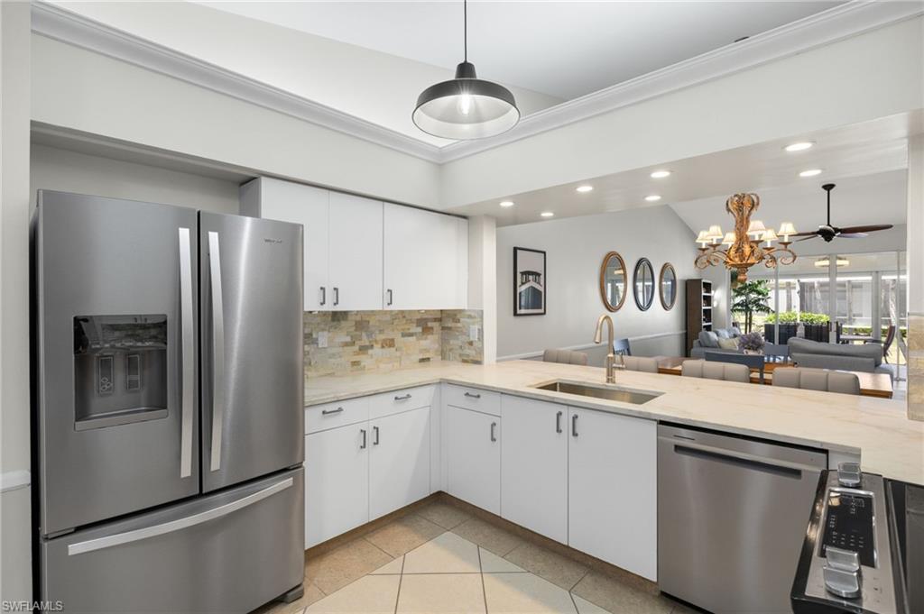 MONTCLAIR PARK VILLAS - Residential