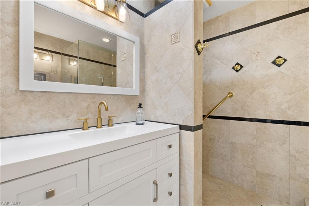 MONTCLAIR PARK VILLAS - Residential