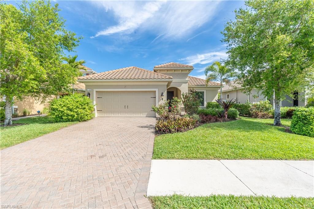 Photo of 3549 Canopy CIR, NAPLES, FL 34120 (MLS # 226012172)