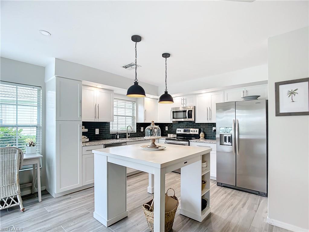 DEL VERA COUNTRY CLUB - Residential