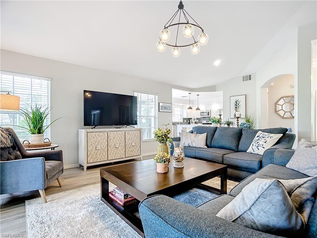 DEL VERA COUNTRY CLUB - Residential