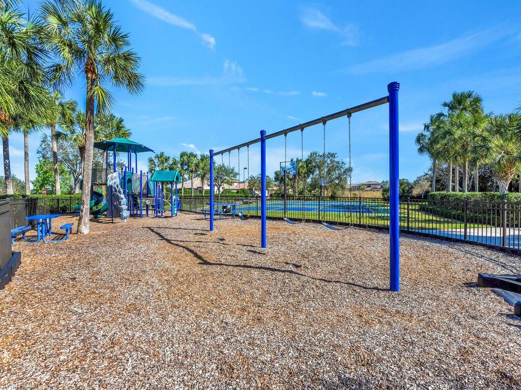 HAMPTON PARK - Residential