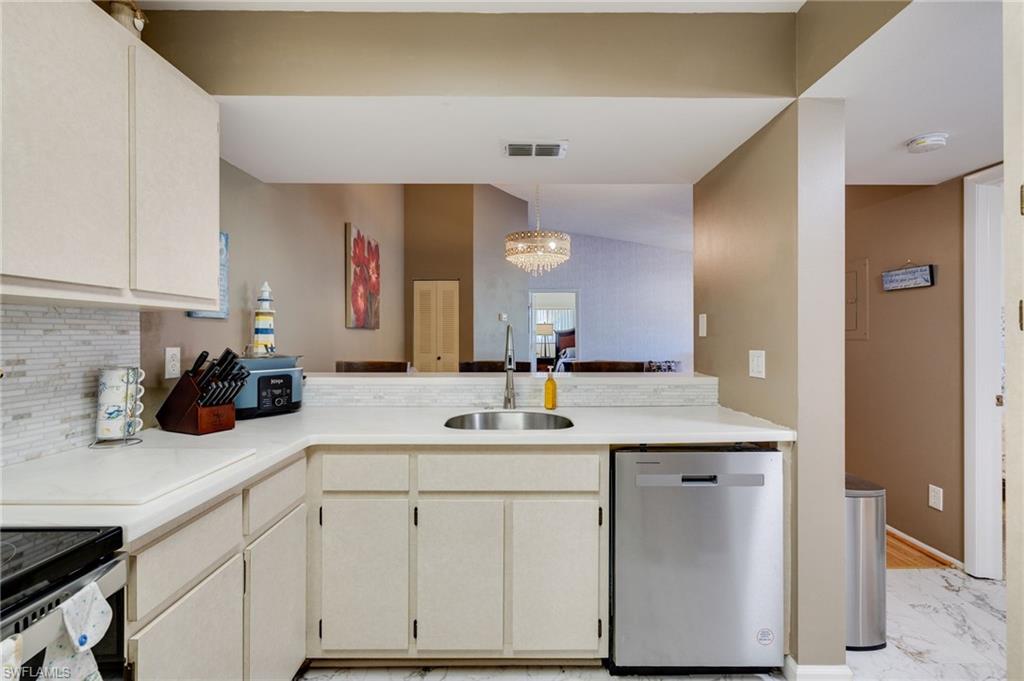 SUMMERLIN WOODS - Residential