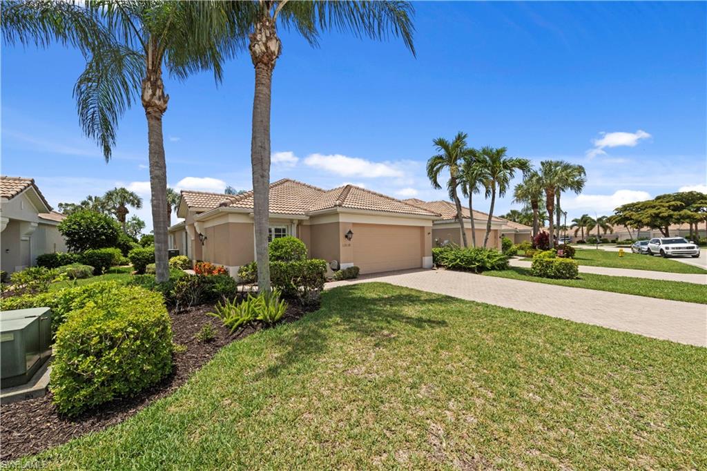 SABAL POINTE - Residential