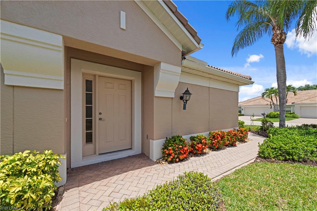 SABAL POINTE - Residential