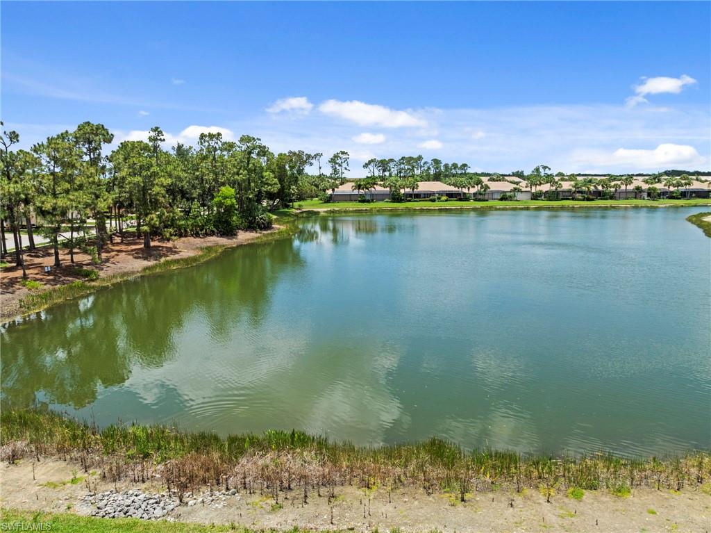SABAL POINTE - Residential