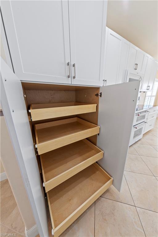 SABAL POINTE - Residential