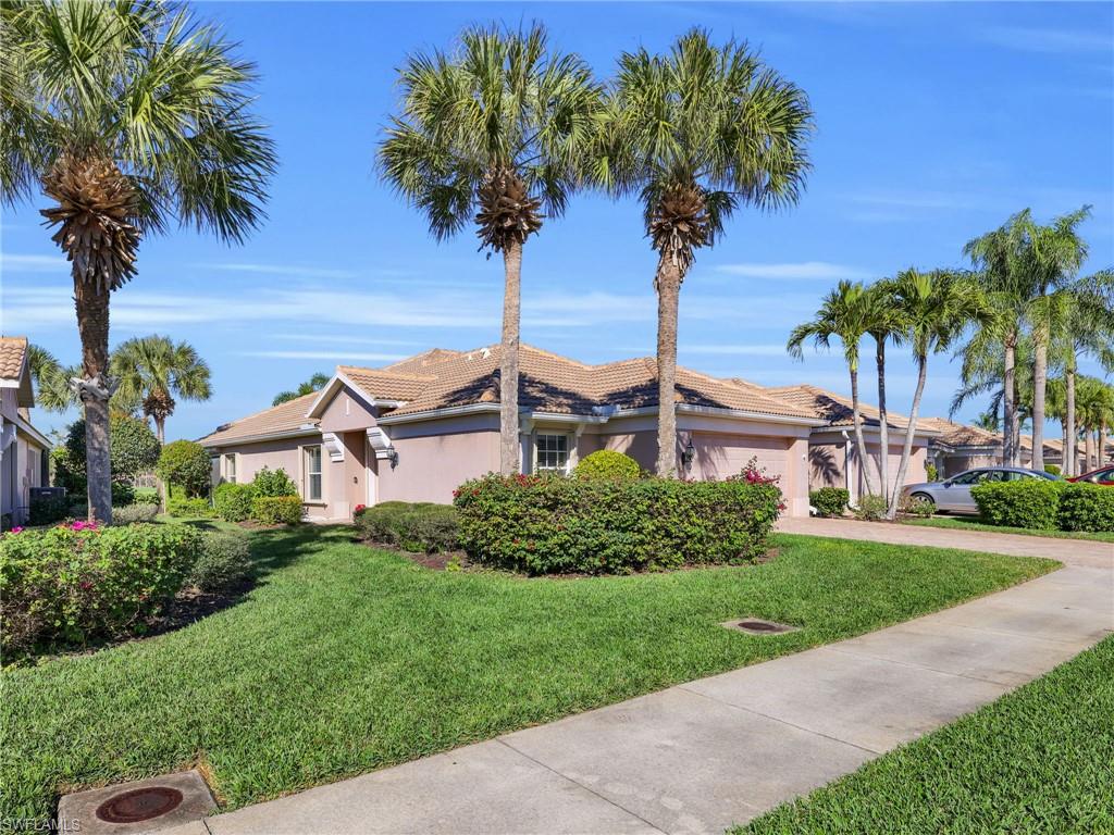 MAJESTIC POINTE - Residential