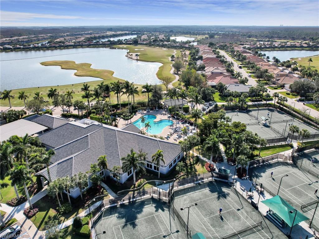 MAJESTIC POINTE - Residential