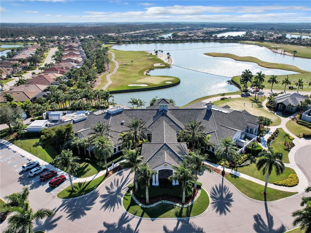 MAJESTIC POINTE - Residential