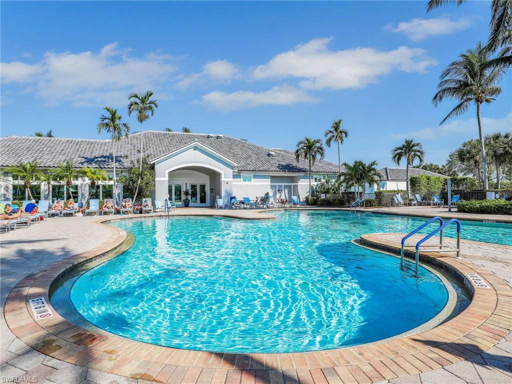 MAJESTIC POINTE - Residential