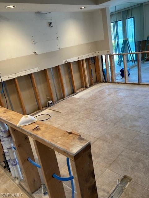 VILLAS OF PARK SHORE - Residential