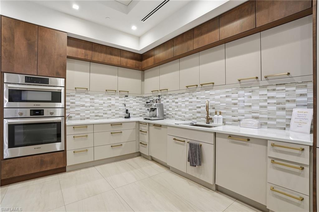 ST KITTS - Residential