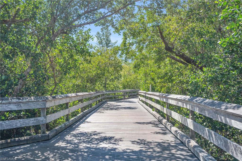 ST KITTS - Residential