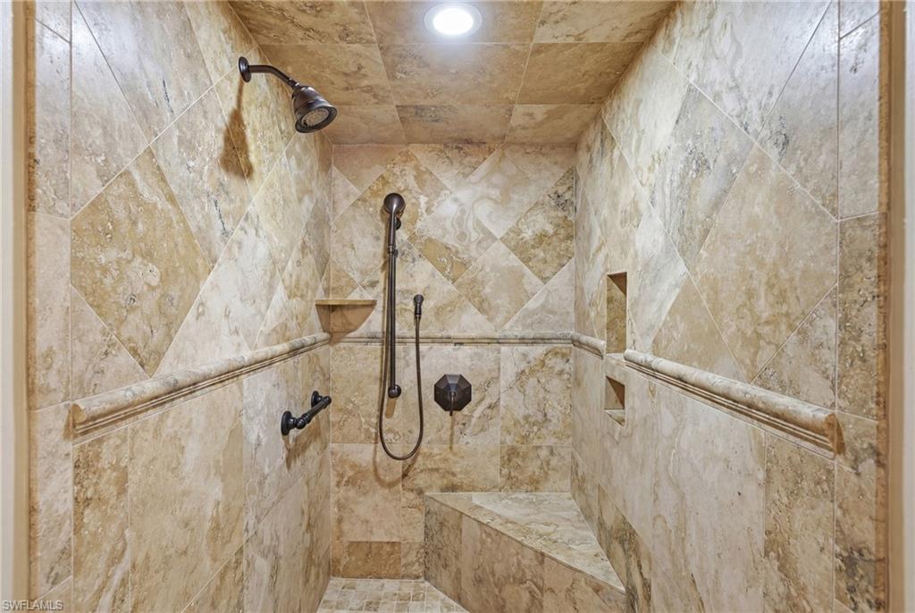 ST KITTS - Residential