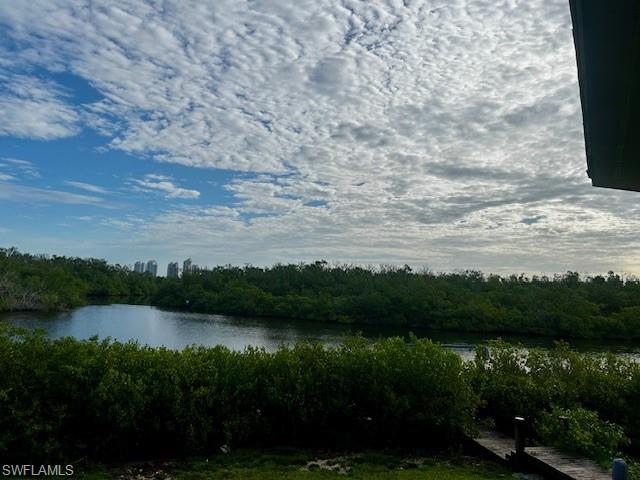 IMPERIAL SHORES - Land