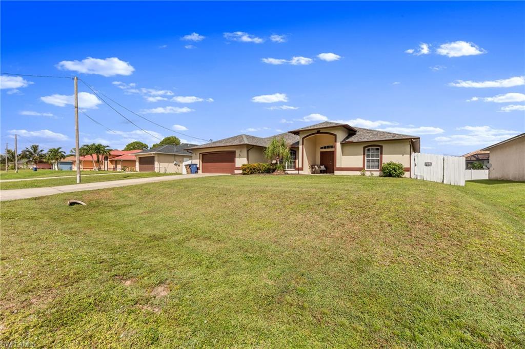 LEHIGH ACRES - Residential