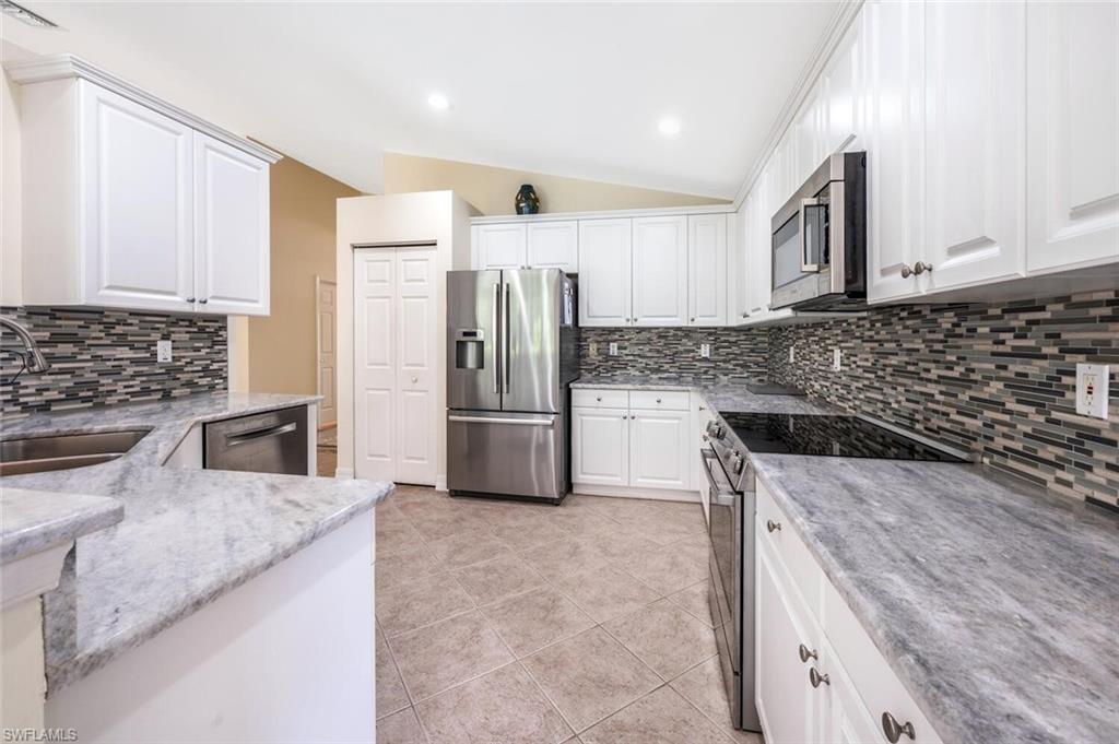 2430 Butterfly Palm DR