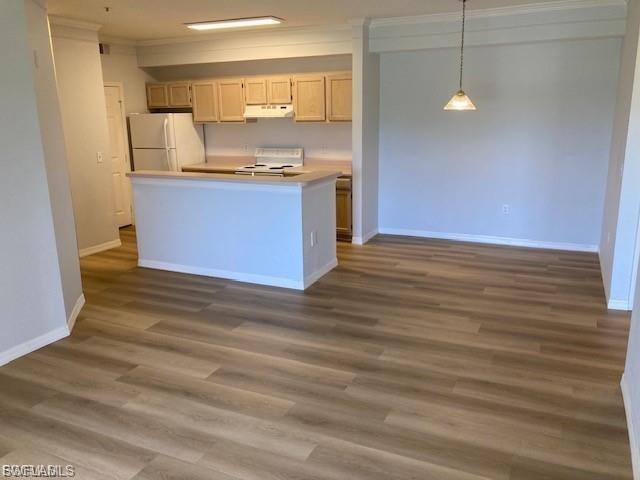 ROYAL GREENS - Residential Lease