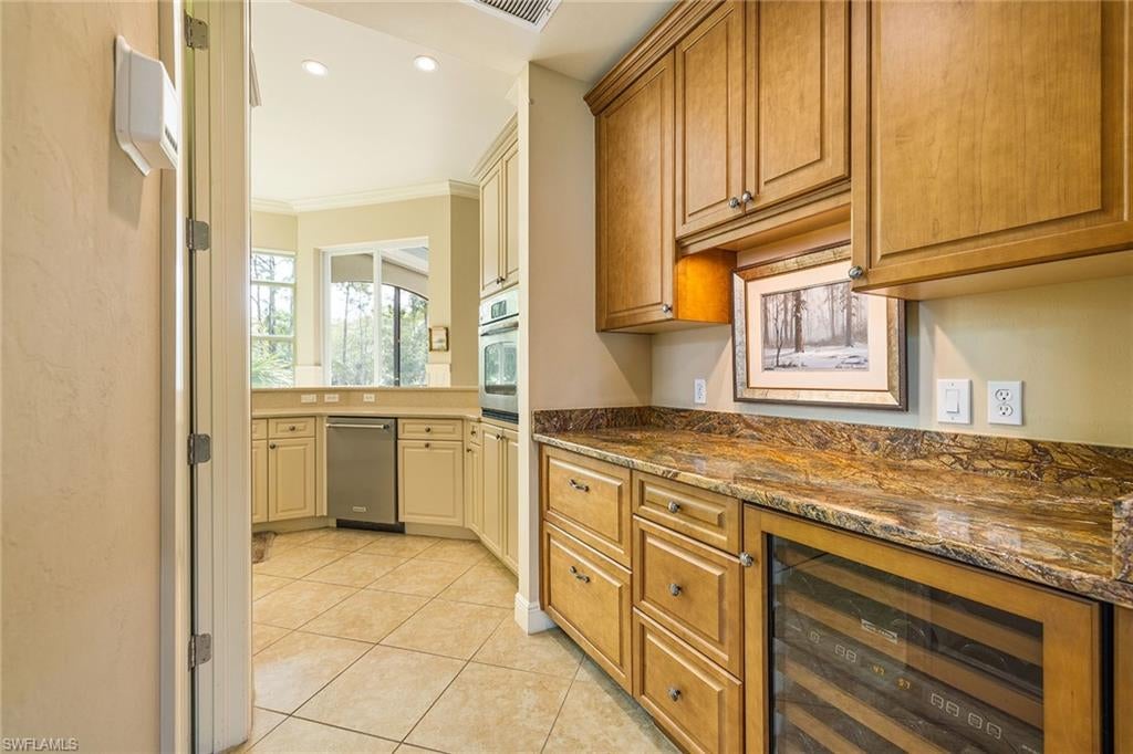 28560 Calabria CT 201