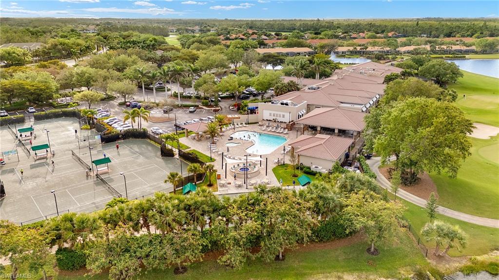 AUTUMN LAKE - Residential