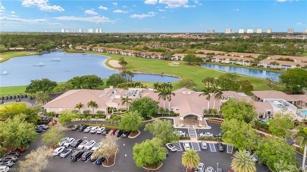 AUTUMN LAKE - Residential