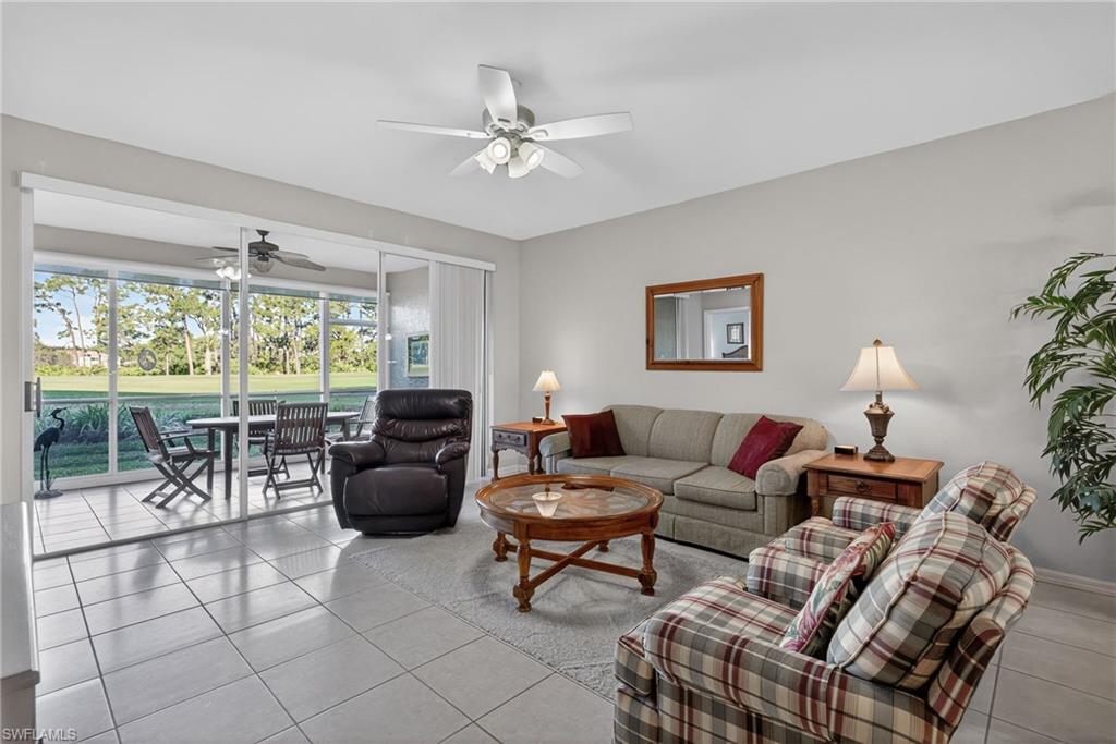 AUTUMN LAKE - Residential