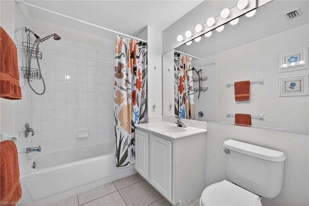 AUTUMN LAKE - Residential