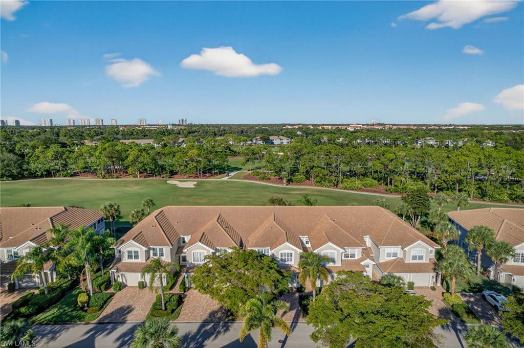 AUTUMN LAKE - Residential