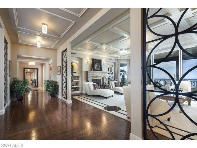 LA SCALA AT THE COLONY - Residential