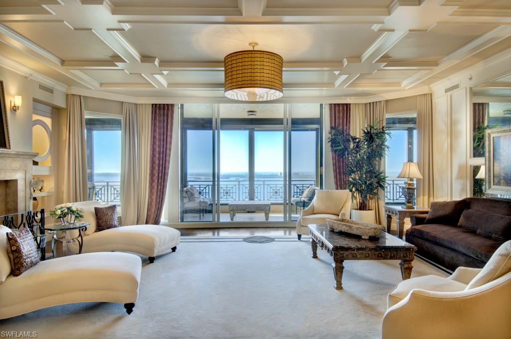 LA SCALA AT THE COLONY - Residential