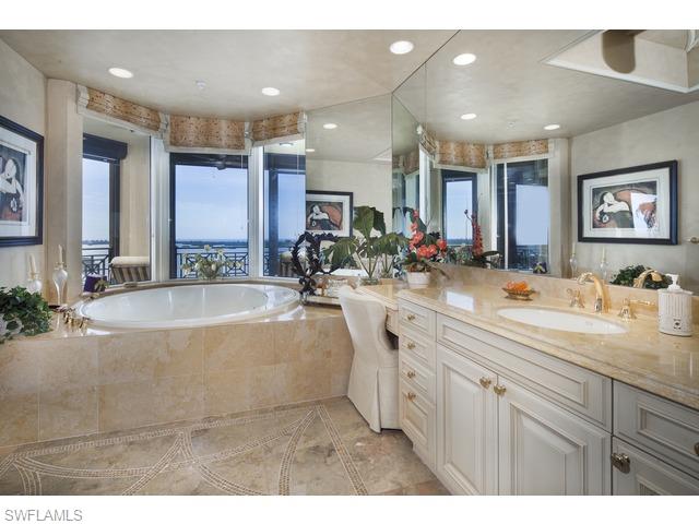 LA SCALA AT THE COLONY - Residential