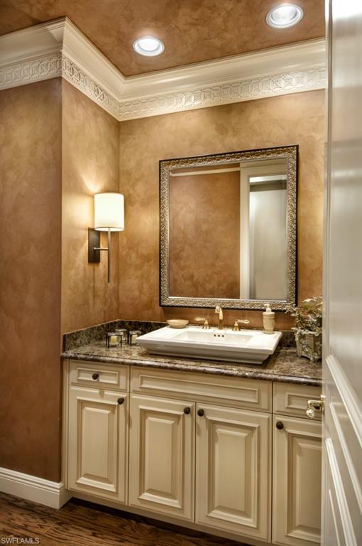 LA SCALA AT THE COLONY - Residential