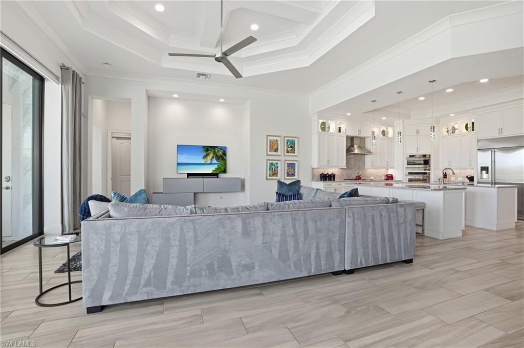 QUAIL WEST - Residential