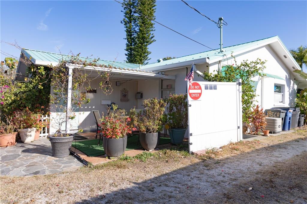 SAN CARLOS PARK - Residential