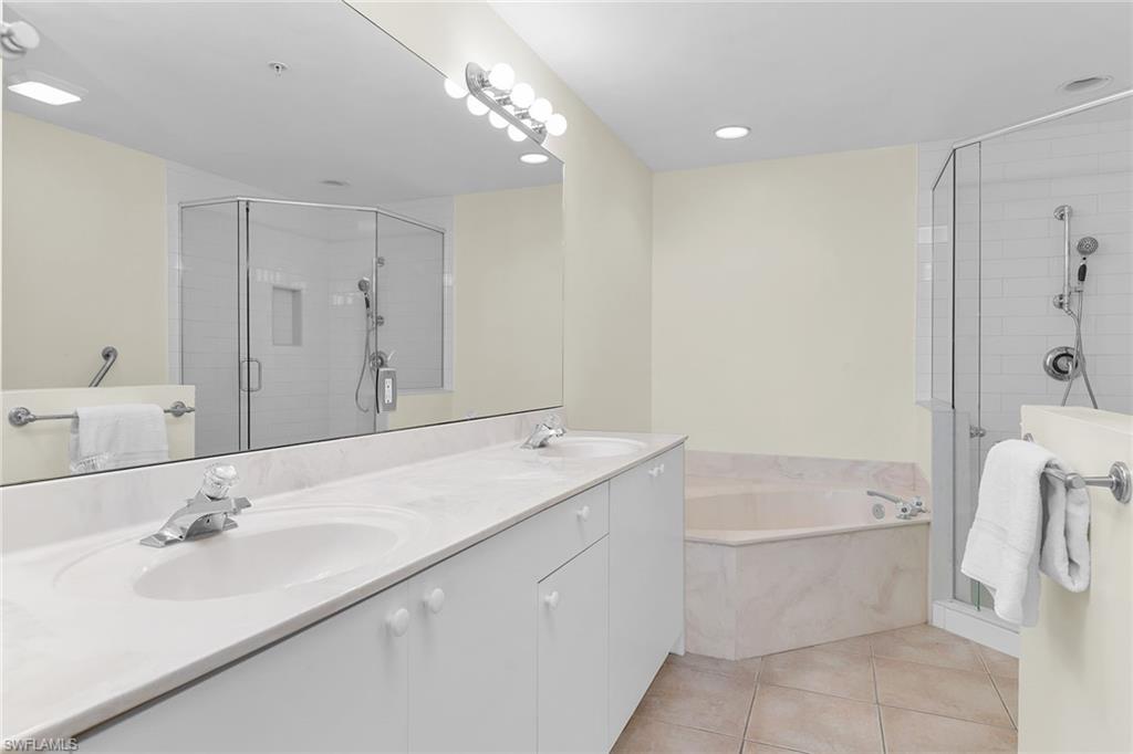 VINTAGE BAY - Residential