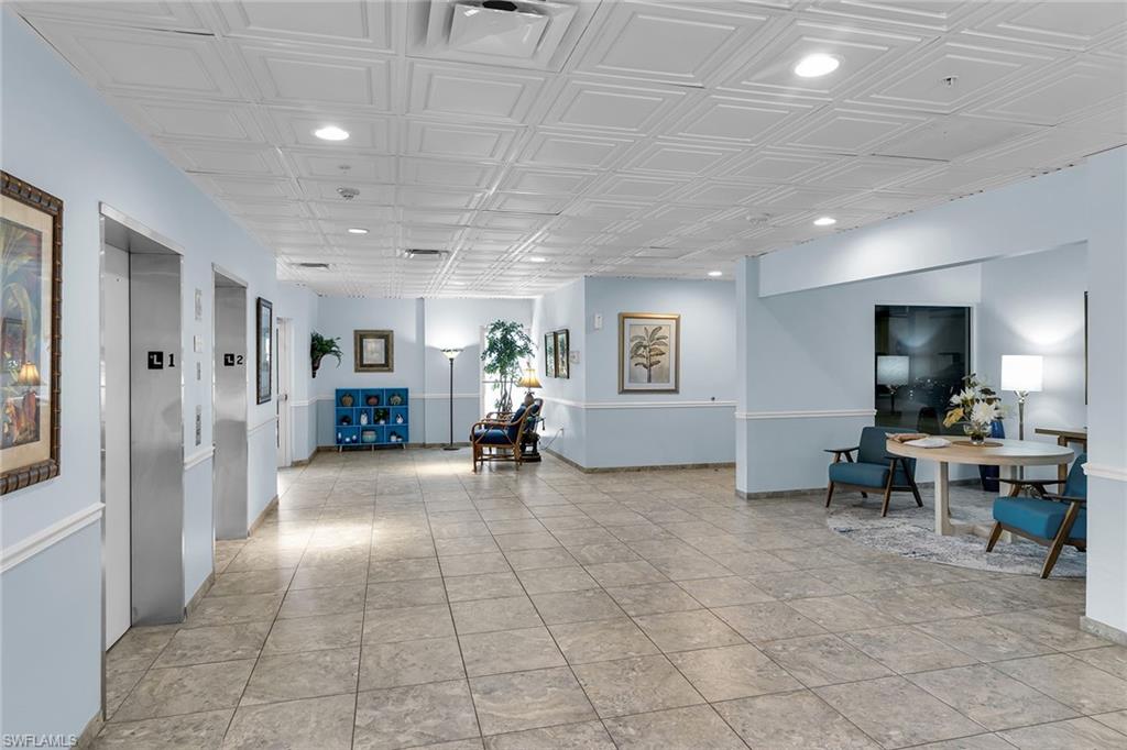 VINTAGE BAY - Residential