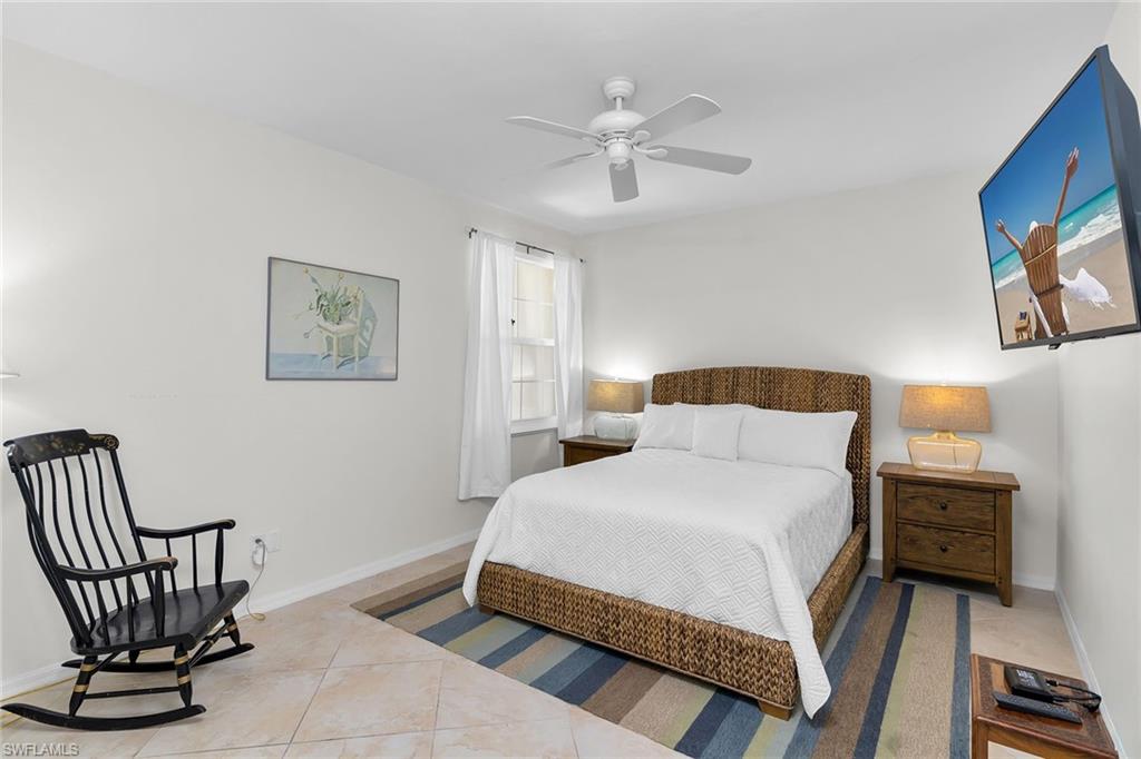 VINTAGE BAY - Residential