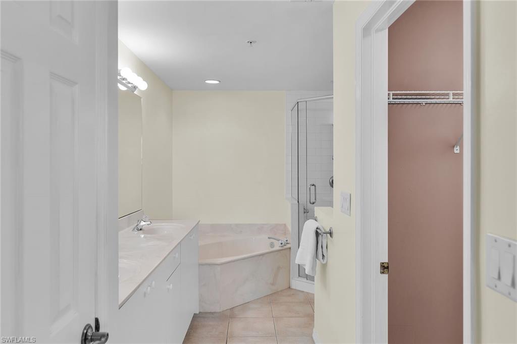 VINTAGE BAY - Residential