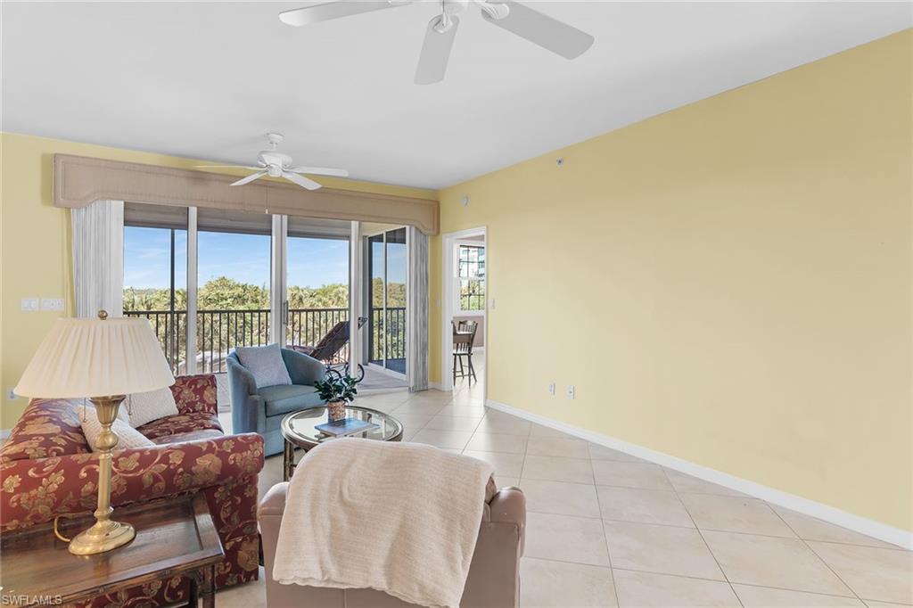 VINTAGE BAY - Residential