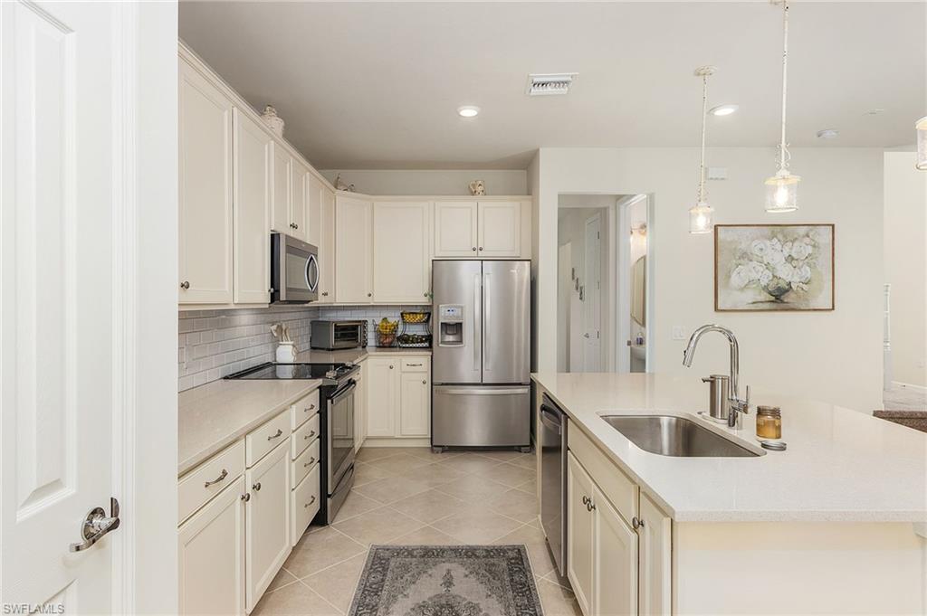 AVALON PARK - Residential