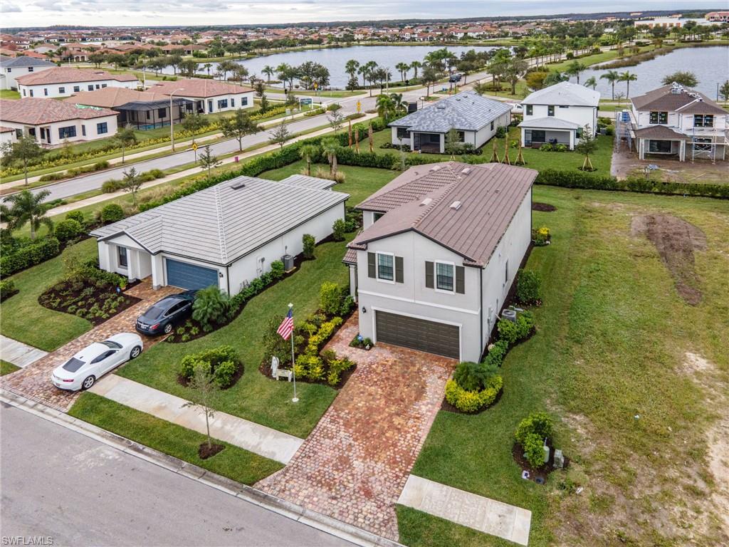 AVALON PARK - Residential