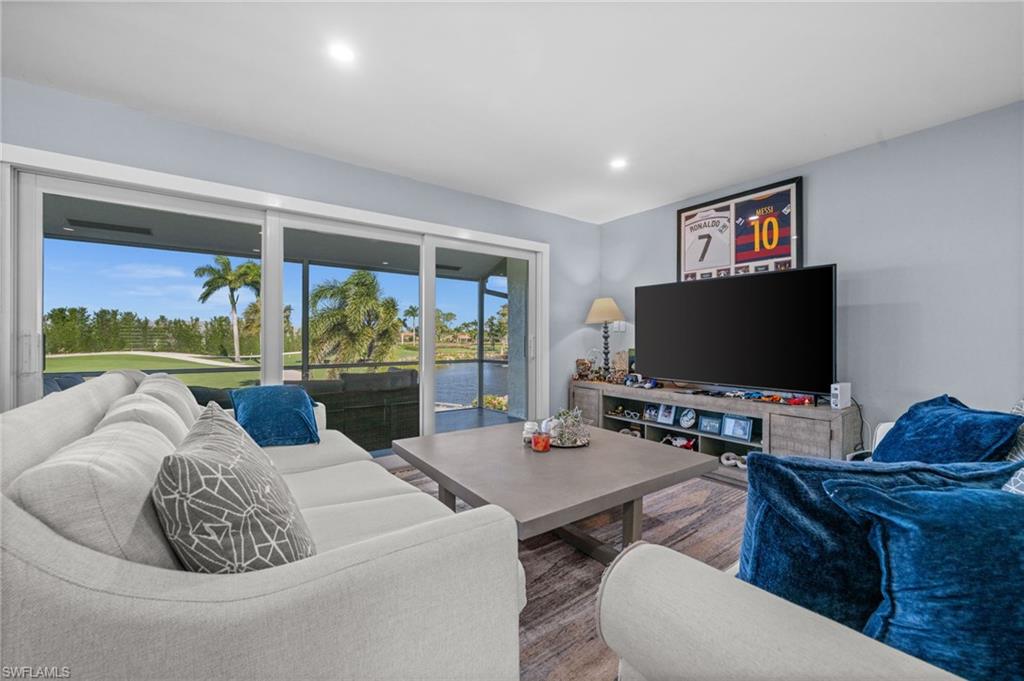 GLADES COUNTRY CLUB - Residential