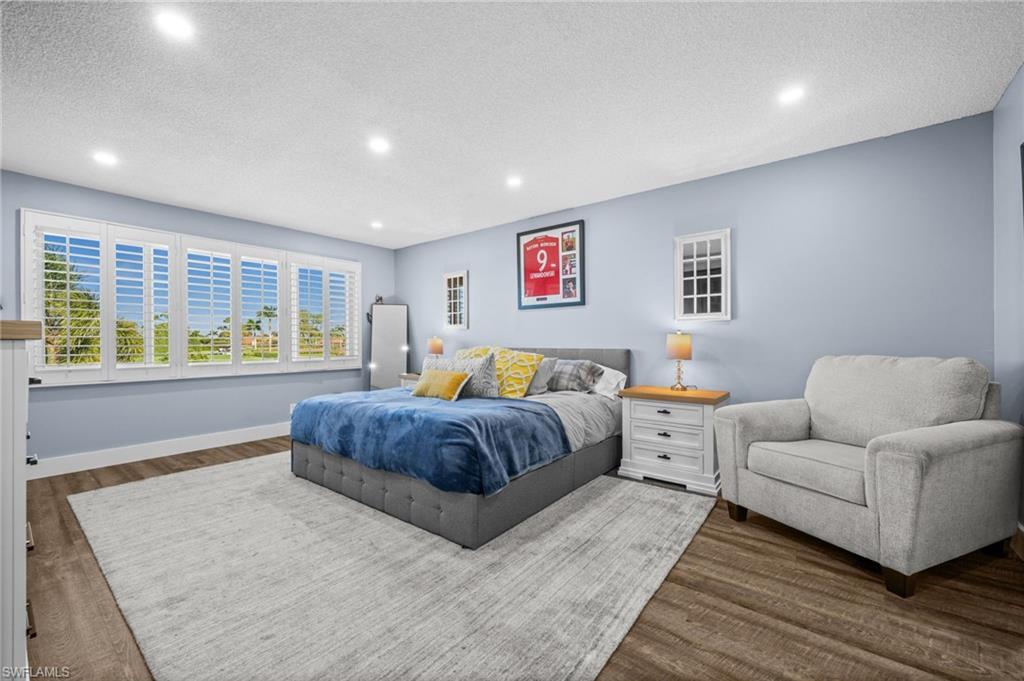 GLADES COUNTRY CLUB - Residential