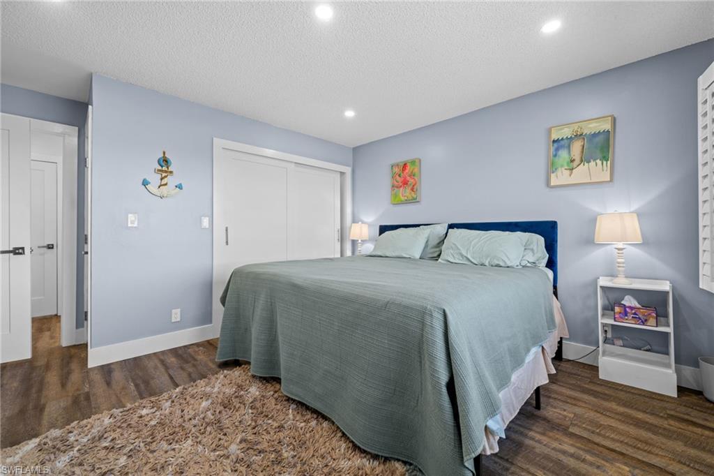 GLADES COUNTRY CLUB - Residential