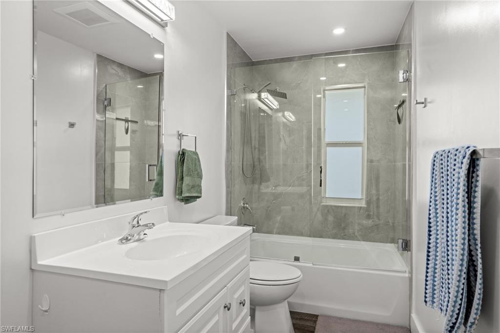 GLADES COUNTRY CLUB - Residential