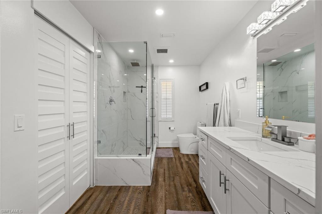 GLADES COUNTRY CLUB - Residential