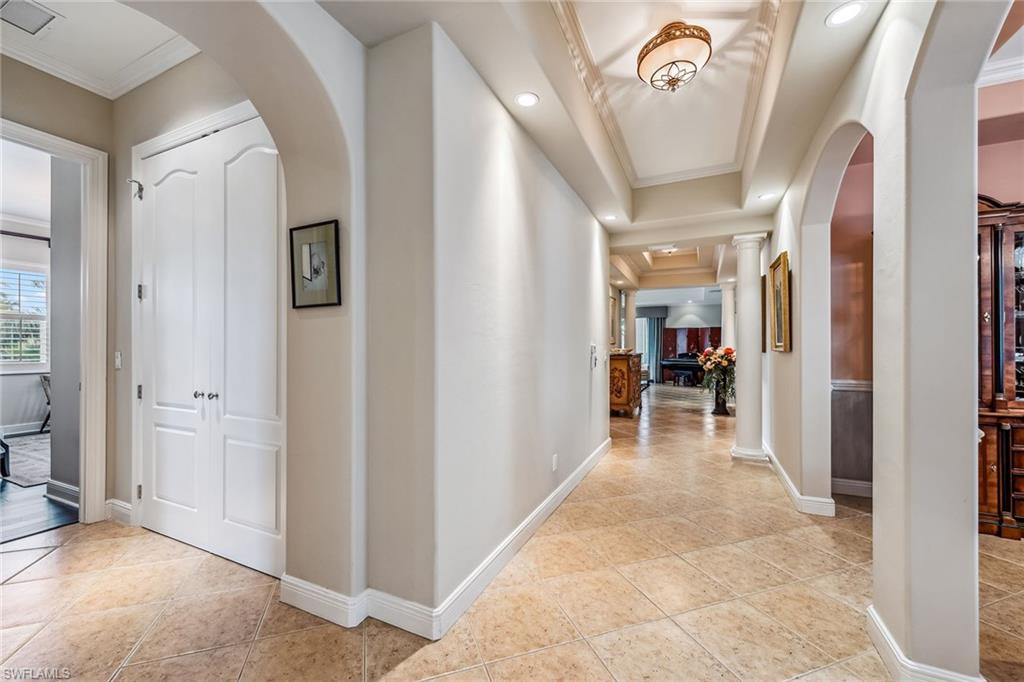 501 Avellino Isles CIR 39201