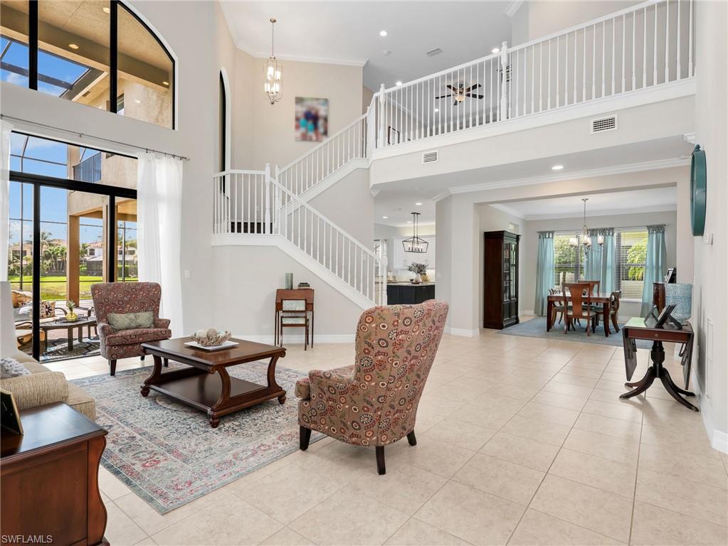 2756 Crystal WAY