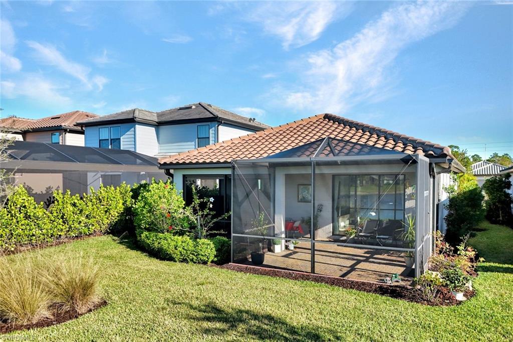 MANATEE COVE - Residential